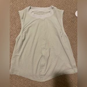 lululemon tank top size 4 color: light green